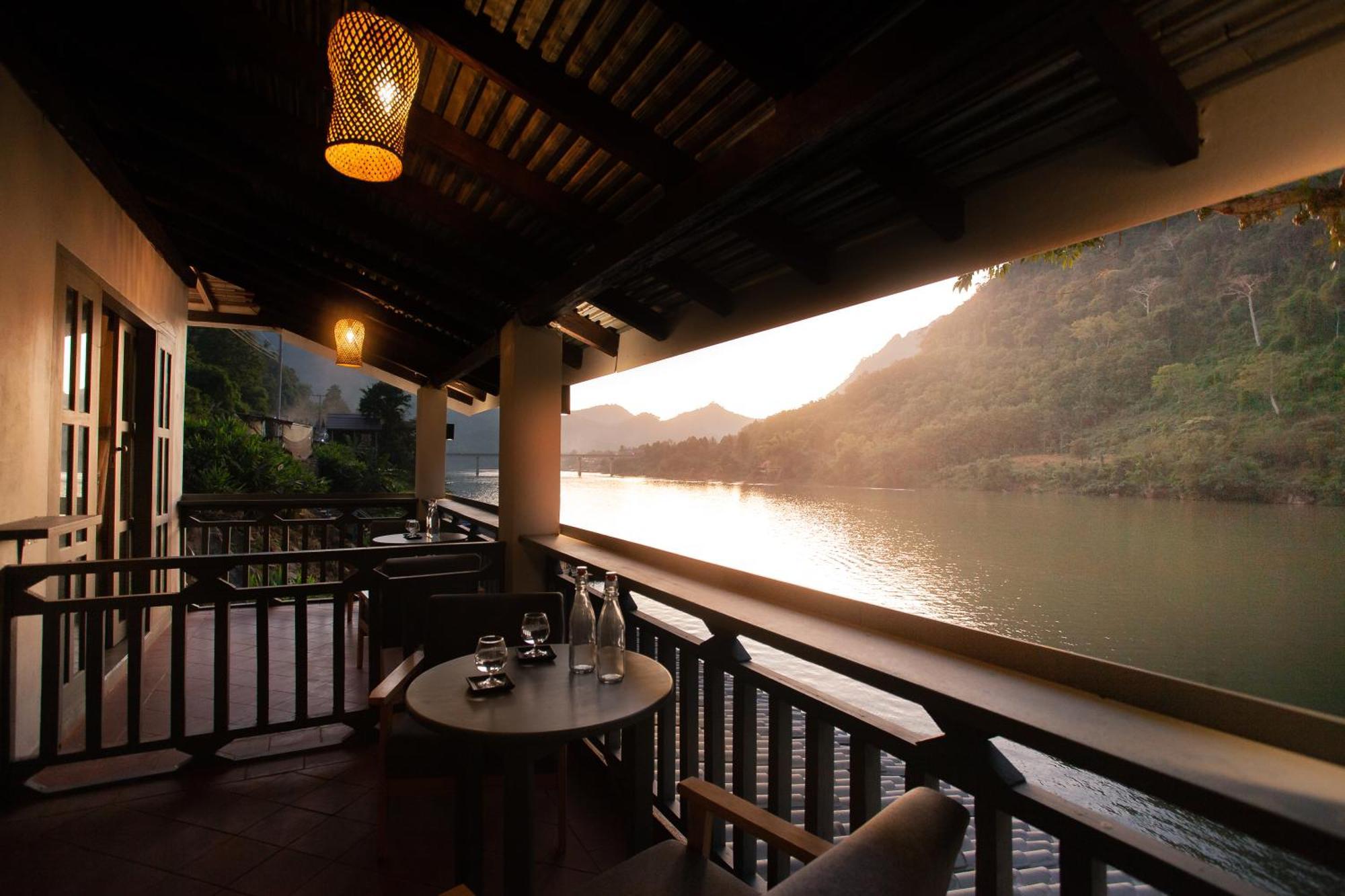Dokchampa River View Villa Nongkhiaw المظهر الخارجي الصورة