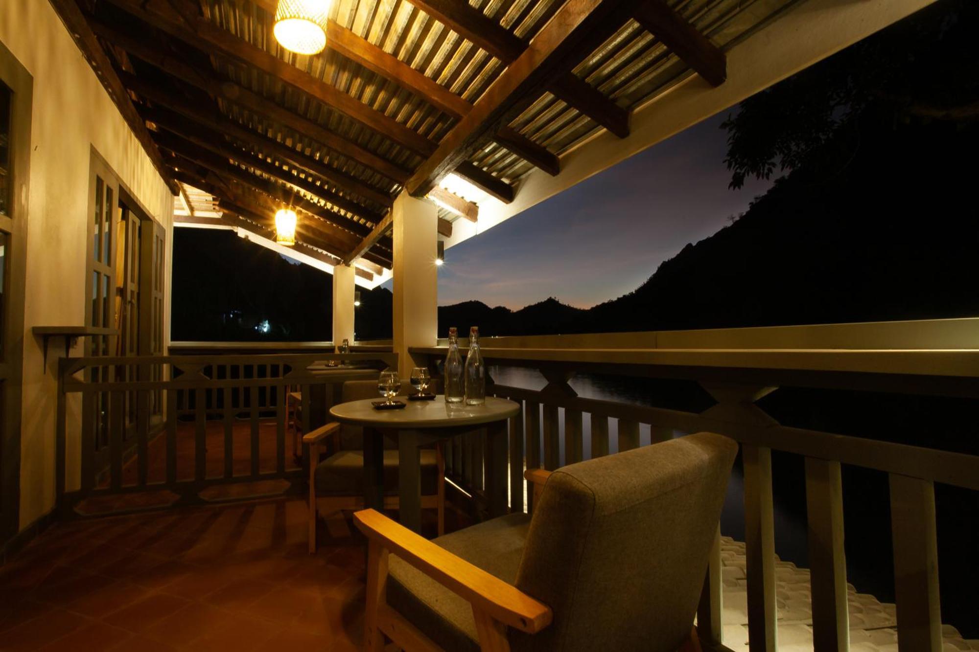Dokchampa River View Villa Nongkhiaw المظهر الخارجي الصورة